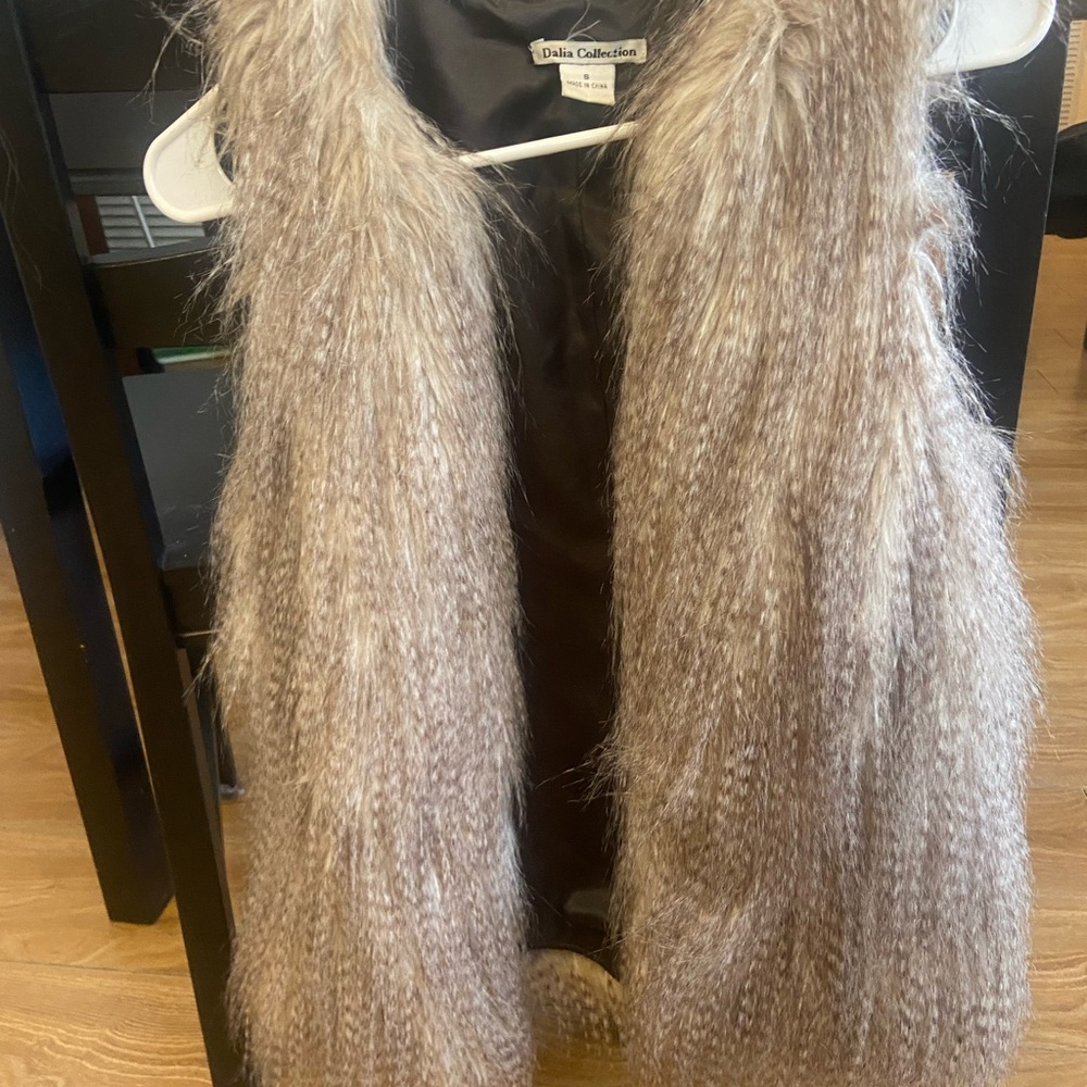 Women’s faux fur vest